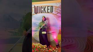 GIULIA VA ALL’ANTEPRIMA DI WICKED IL FILM VI PIACE IL SUO OUTFIT💚🩷 WickedMovie WickedIlFilm [upl. by Aneema753]