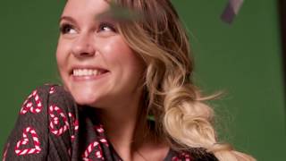 Tezenis Christmas Campaign Dagi Bee [upl. by Ivar]