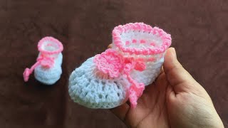 How to Crochet Adorable Baby Booties for 1YearOlds Perfect for Beginners [upl. by Jermain]