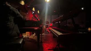 “ CUTE “ Neal Hefti Teerapoj Plitakul Trio at Groovin ‘ High Jazz Bar [upl. by Kauslick]