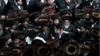 מצוה טאנץ של רב סאטמאר ים Mitzvah tantz of R Chaim hersh Teitelbaum amp mechiten [upl. by Heti]