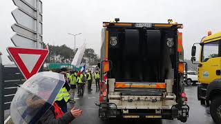 Gilets jaunes  manifestation à Langon le 5 février [upl. by Kristofer1]