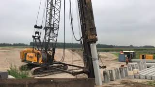 Piledriving with a Junttan hammer [upl. by Urd]