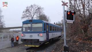 Železniční přejezd Chrudim 2 P5374  9122016  Czech railroad crossing [upl. by Simonette]