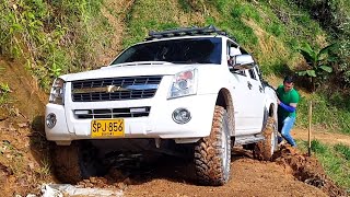 Chevrolet Lud Dmax Trochas Colombianas [upl. by Fante]