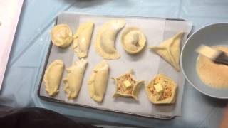 How to fold seal and crimp empanadas repulgue de empanadas 6 Triangle Style [upl. by Afirahs118]