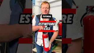 COME USARE L’ESTINTORE CO2 🧯incendio antincendio estintore estintoreco2 [upl. by Ragucci]