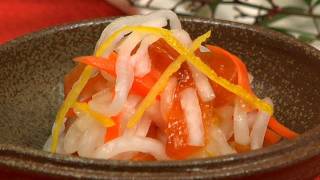 New Year Kohaku Namasu Recipe Japanese Daikon and Carrot Marinated in Rice Vinegar [upl. by Nadya963]