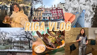 3 DAYS IN RIGA LATVIA  Christmas market exploring the city amp new years fireworks  Chloe Ellis [upl. by Hastings]