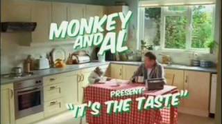 Monkey and Al Present quotIts the Tastequot  PG Tips Advert [upl. by Ciro]