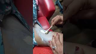 underarm hair removal waxing videounderarm wax at salon underarmour wax underarm hair removal [upl. by Yerdua552]