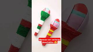 Cómo hacer Maracas con cucharas desechables ♻️ maracas aguinaldos navidad villancicos diy [upl. by Ellekim429]