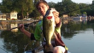 Frog Bass Fishing w Kylebassmaster [upl. by Metcalf]