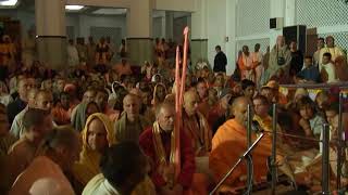 Radhanath Swami amp Aindra  Kirtan at ISKCON Mayapur Original Version  15 Feb 2007 [upl. by Yssirhc]