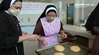 Elaboración del pan de muerto  Las Clarisas Capuchinas con añeja receta [upl. by Orlene]