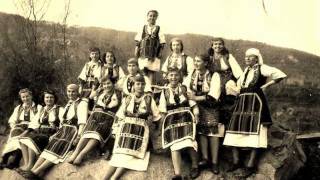 Pusteno Oro Lerinsko Oro  Пуштено или Пушчено Оро  Macedonian Folk Dance [upl. by Raynell921]