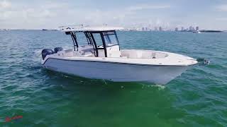 Robalo 302 powered by Yamaha [upl. by Havard]