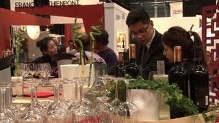 Vinexpo la planète vins soupèse la menace chinoise [upl. by Peder]