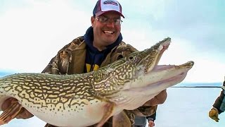 Gigantic Lake of the Woods Pike Ice Fishing  Babe Winkelmans quotGood Fishingquot [upl. by Llenyar]