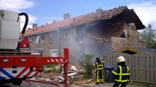 Explosie verwoest woning in Dordrecht [upl. by Fagaly507]