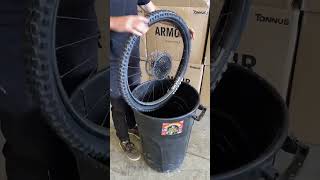 Unboxing Tannus Armour Antipuncture BikeGear [upl. by Sherlock]