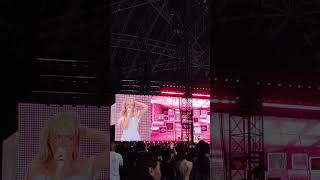 Sabrina Carpenter  Nonsense 3  Taylor Swift The Eras Tour Singapore N4 March 7 2024 [upl. by Ekard389]