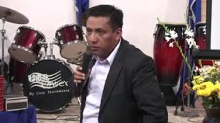 Pastor Mario Díaz la cachetada ungida [upl. by Naimed518]