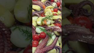 Hobotnica sa krumpirom ispod peke octopusrecipe Octopus dalmatian croatia [upl. by Andromeda]