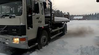 Volvo FL6 cold start [upl. by Adnovay]