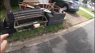 NO 2 KERBSIDECURBSIDE TRASH PICKING RICH BEACH SUBURBS ON A WEDNESDAY QUEENSLAND AUSTRALIA [upl. by Arne604]