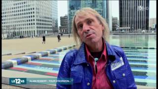 Alain Robert escalade la tour Totale [upl. by Aerol301]