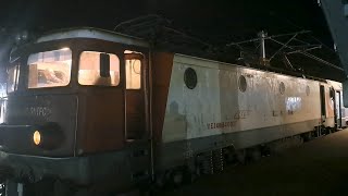 Decuplarea și cuplarea locomotivei EA 669 ROSNTFC al depoului CFR Ploiești în gara Simeria IR1835 [upl. by Burrow88]