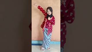 Jeje terbaru joget pake kebaya [upl. by Ahseryt743]