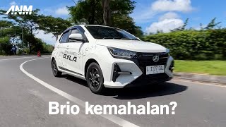 Daihatsu AYLA baru  Harga mulai Rp 134 juta [upl. by Alistair]