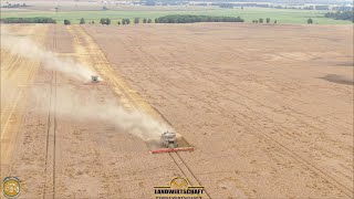 SO SIEHT EIN 250 HEKTAR FELD AUS 2 Claas Lexion 8900 Mähdrescher Ernten das Feld Ernteeinsatz 2021 [upl. by Tiedeman125]