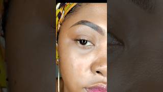 Conseils de pro pour des sourcils parfaits utilisez un correcteur de sourcils [upl. by Nylaf]