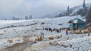 Seasons first snowfall attracts tourists at Gulmarg [upl. by Modla]