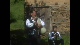 Macedonian Folk Group quotMEGDANquot Kocani  Ogreava Mesecina 8 [upl. by Ligriv]