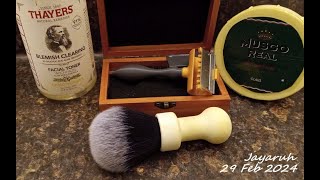 Shaving with Toms Fuzzy Catcher and Musgo Real [upl. by Lore]