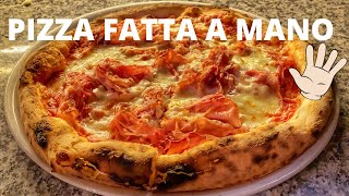 PIZZA FATTA A MANO IN 5 MINUTI  RICETTA COMPLETA [upl. by Hoj]