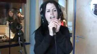 Dolores ORiordan  Go your own way Live on Europe2 [upl. by Jorgenson967]