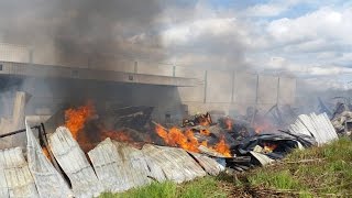 Vollbrand einer Lagerhalle im Gerlinger Industriegebiet WendenGerlingenNRW [upl. by Hemminger918]