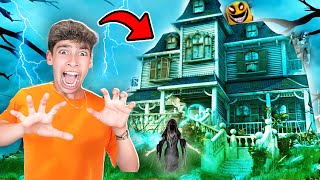 i SNUCK into the most Haunted House Ever [upl. by Bigot]