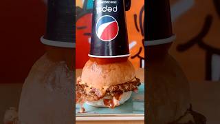 Ullalla jumbo burger food foodie pavia smashburger [upl. by Eleinad]