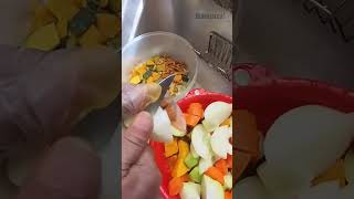 Onions How to Cut jamaican soup budnanza [upl. by Bevin]