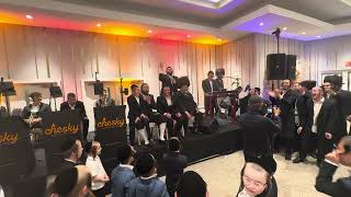 Chesky Schwartz on keys amp Levy Falkowitz amp Kumzitz [upl. by Powers]