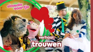 TROUWEN ❤️💍  SIMSALA SAARTJE 🐽  Educatieve kleutertelevisie  Bruiloft [upl. by Sibylla398]