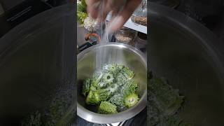 कडू कारलं खाऊ गोड गोड बोलूमसाला कारलंrecipeinmarathi recipes shrots subscribe karal [upl. by Halla]