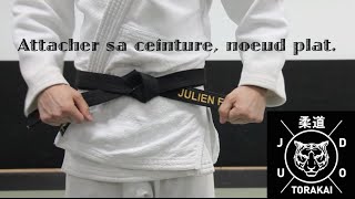 Comment attacher sa ceinture noeud plat [upl. by Bovill669]