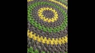 Alfombras tejidas en crochet con trapillo [upl. by Ylevol832]